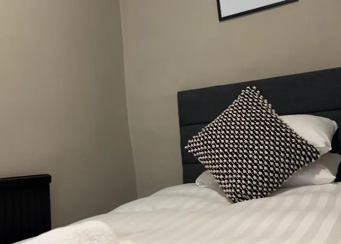 The Turf ホテル *